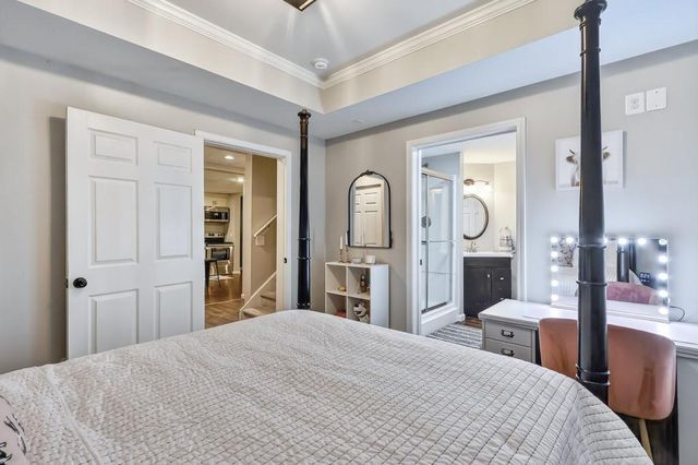 310 Creekside Drive, Alpharetta, GA 30022