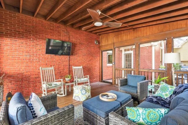 310 Creekside Drive, Alpharetta, GA 30022