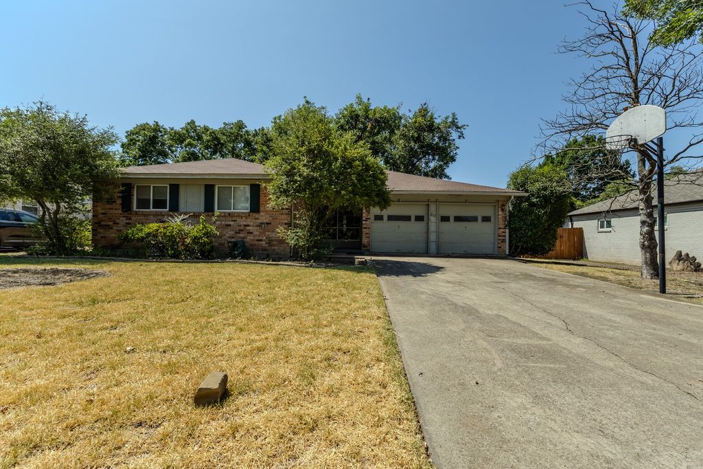 617 Parkview Lane, Richardson, TX 75080