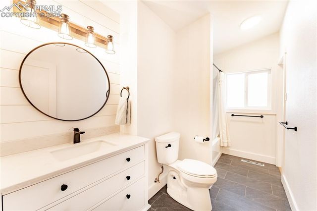 2502 Templeton Gap Road, Colorado Springs, CO 80907