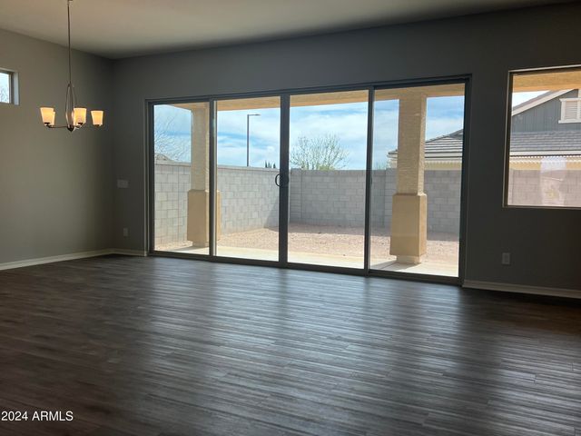 15911 W MONTANA DE ORO Drive, Surprise, AZ 85387