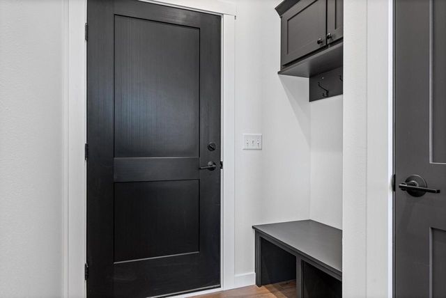 1050 Crockett DRIVE, Holmen, WI 54636