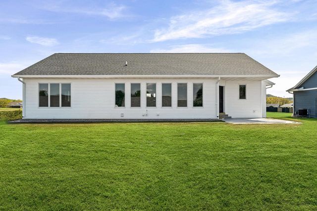 1050 Crockett DRIVE, Holmen, WI 54636