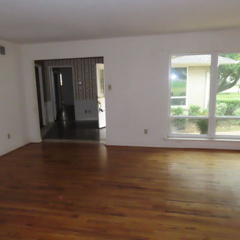 14214 Edgecrest Drive, Dallas, TX 75254