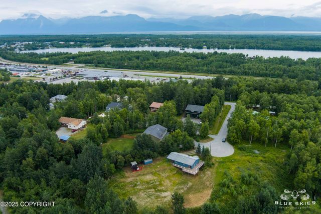 581 N Robin Circle, Wasilla, AK 99654
