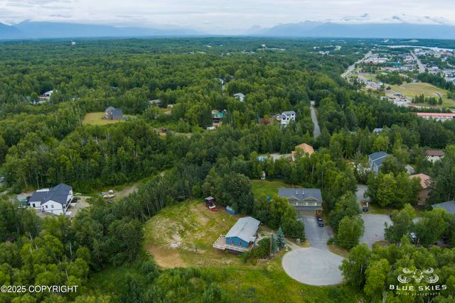 581 N Robin Circle, Wasilla, AK 99654