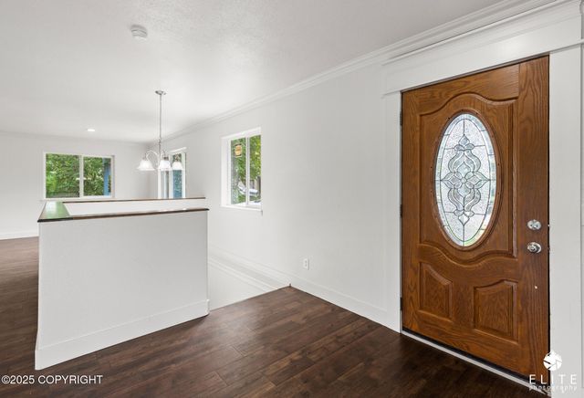 581 N Robin Circle, Wasilla, AK 99654