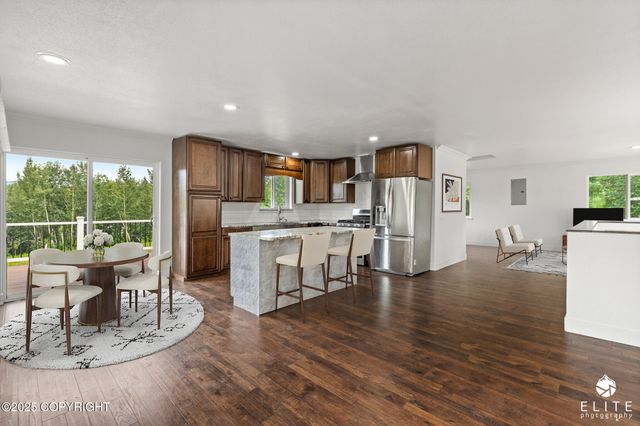 581 N Robin Circle, Wasilla, AK 99654