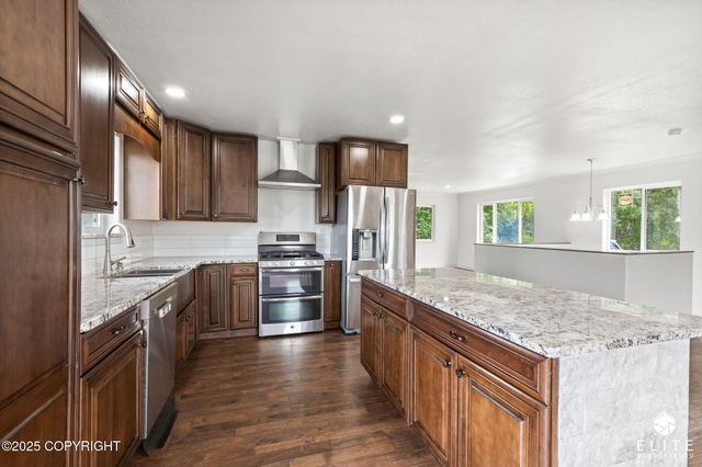 581 N Robin Circle, Wasilla, AK 99654