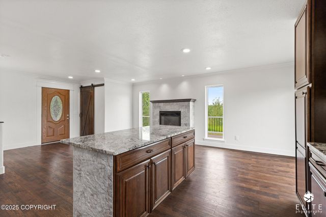 581 N Robin Circle, Wasilla, AK 99654