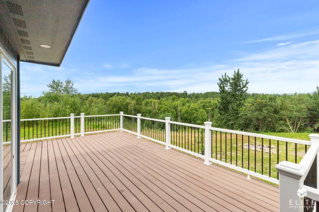 581 N Robin Circle, Wasilla, AK 99654