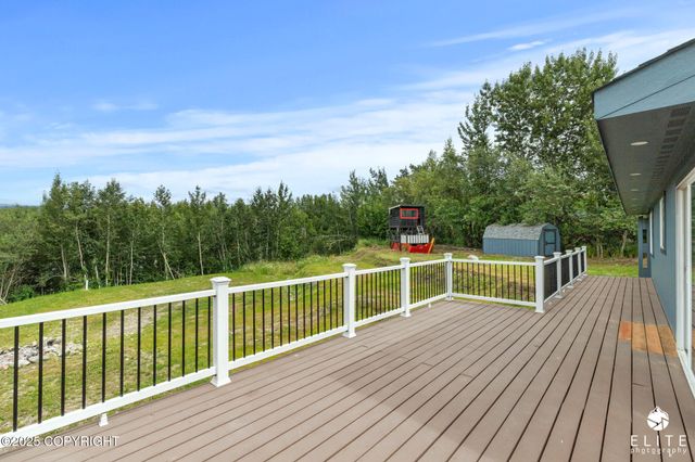 581 N Robin Circle, Wasilla, AK 99654