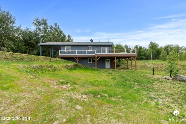 581 N Robin Circle, Wasilla, AK 99654