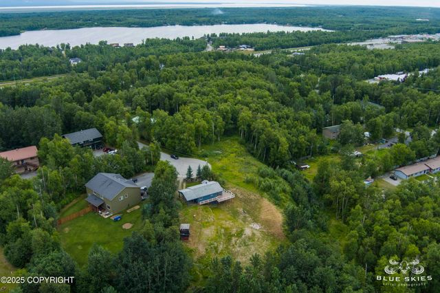 581 N Robin Circle, Wasilla, AK 99654