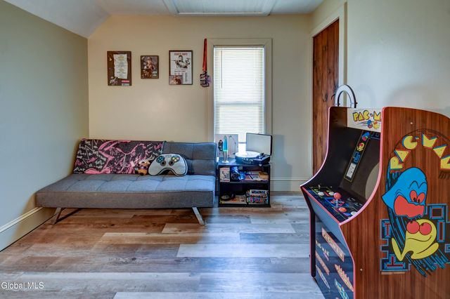 21 Willow Street, Gloversville, NY 12078