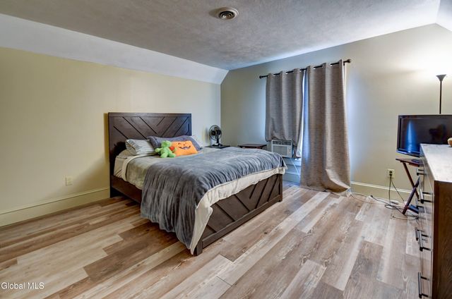 21 Willow Street, Gloversville, NY 12078