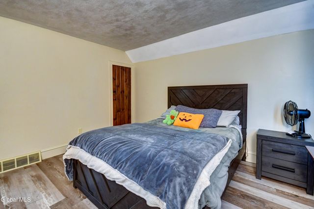 21 Willow Street, Gloversville, NY 12078