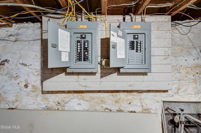 21 Willow Street, Gloversville, NY 12078