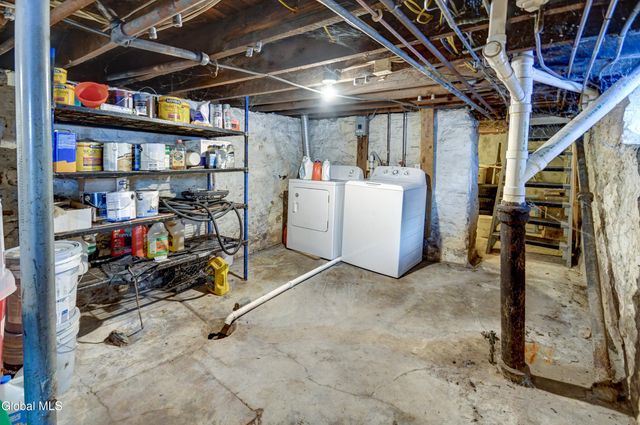 21 Willow Street, Gloversville, NY 12078