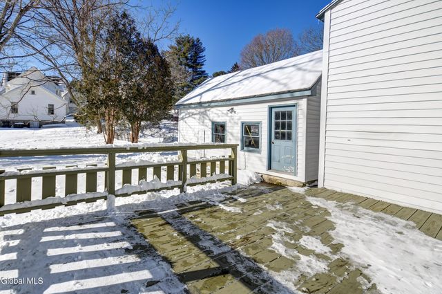 21 Willow Street, Gloversville, NY 12078