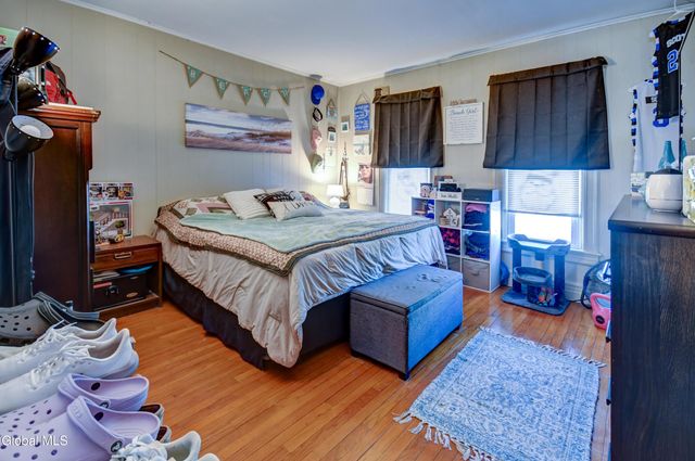 21 Willow Street, Gloversville, NY 12078