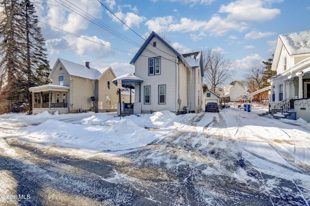 21 Willow Street, Gloversville, NY 12078