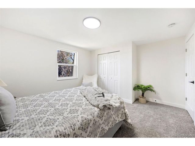 5819 S Pearl St, Centennial, CO 80121