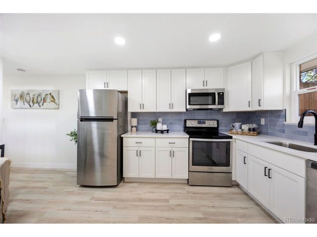 5819 S Pearl St, Centennial, CO 80121