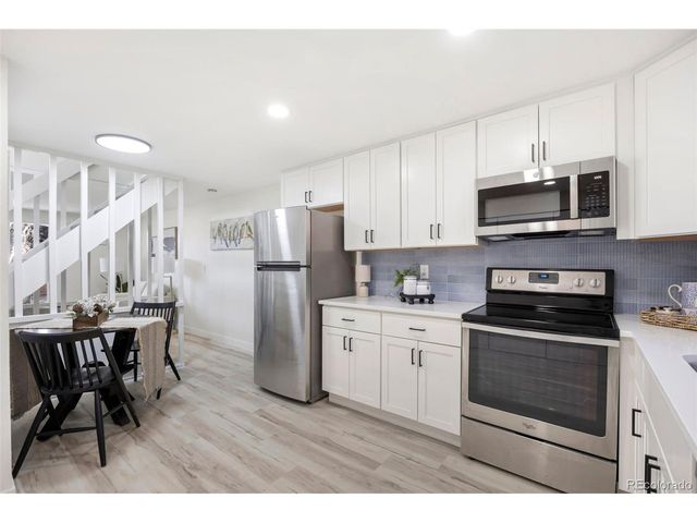 5819 S Pearl St, Centennial, CO 80121