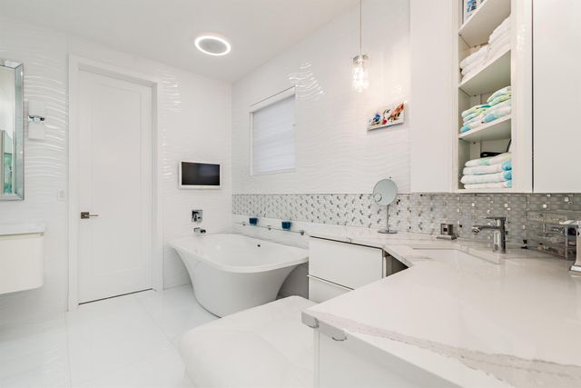 8270 Spyglass Drive, West Palm Beach, FL 33412