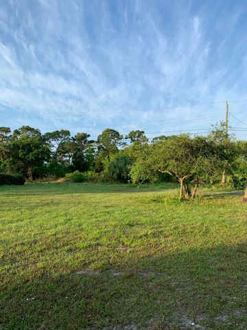 8065 126th Street, Sebastian, FL 32958