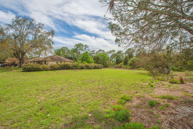 8065 126th Street, Sebastian, FL 32958