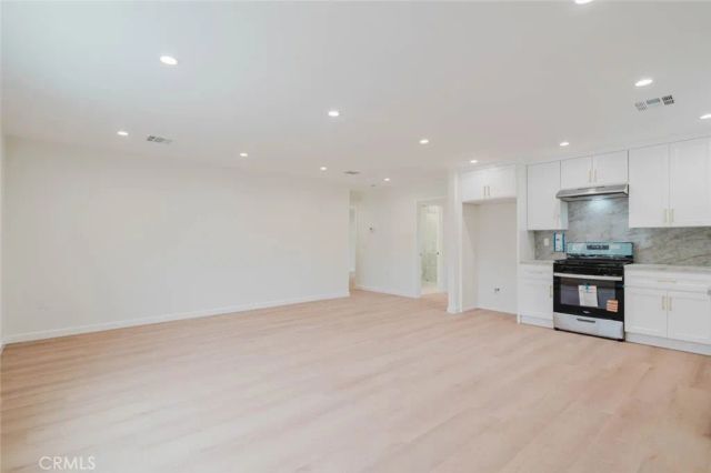 9628 Keokuk Avenue, Chatsworth, CA 91311