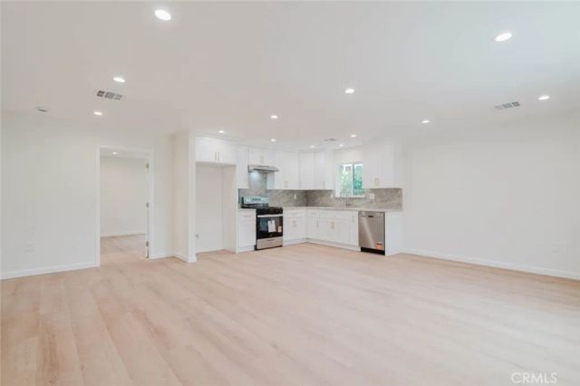 9628 Keokuk Avenue, Chatsworth, CA 91311
