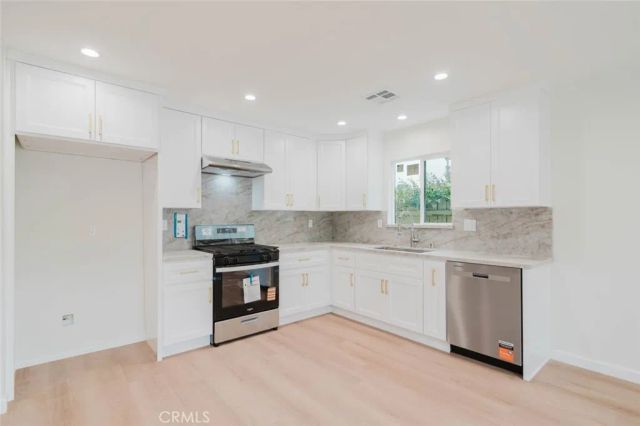 9628 Keokuk Avenue, Chatsworth, CA 91311