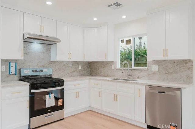 9628 Keokuk Avenue, Chatsworth, CA 91311
