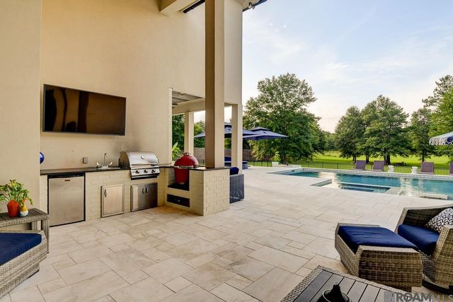 16367 Greenwell Springs-port Hudson Rd, Pride, LA 70770