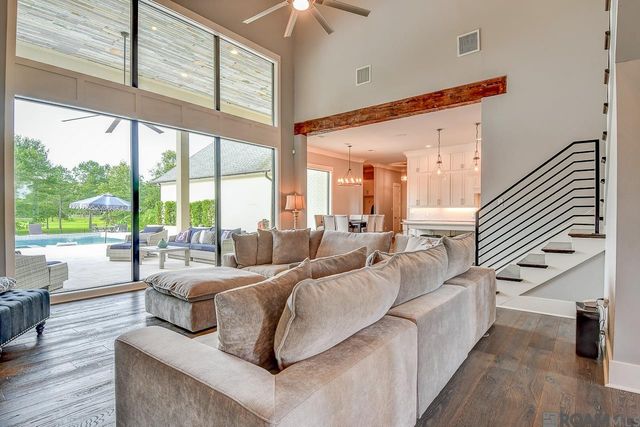 16367 Greenwell Springs-port Hudson Rd, Pride, LA 70770