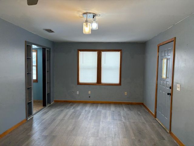 25380 S 646 Road, Grove, OK 74344