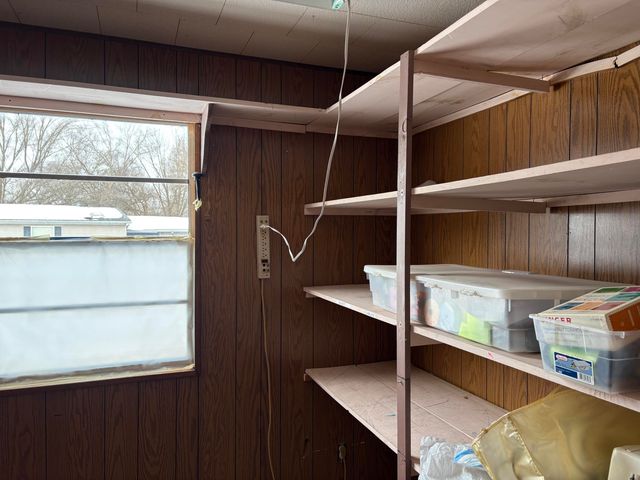 25380 S 646 Road, Grove, OK 74344