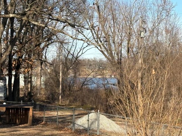 25380 S 646 Road, Grove, OK 74344