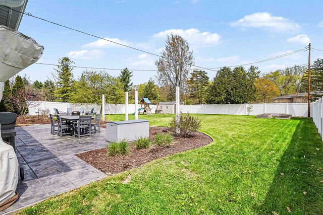 5806 Highland Drive, Midland, MI 48640