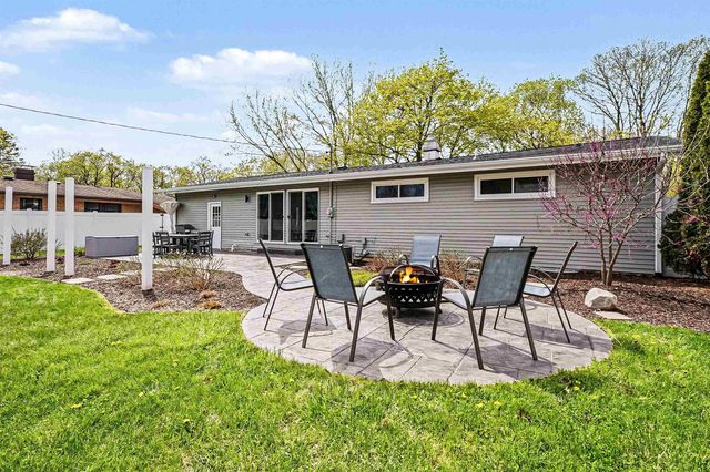 5806 Highland Drive, Midland, MI 48640