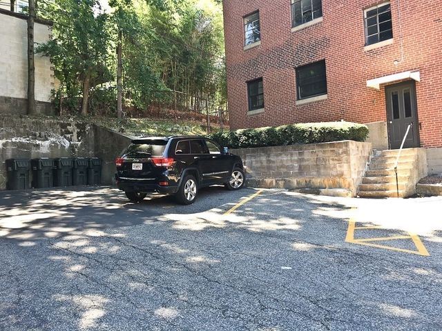 648 Washington St 6, Brookline, MA 02446