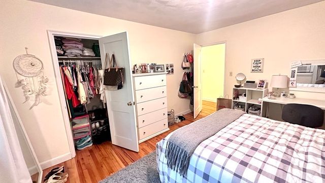 648 Washington St 6, Brookline, MA 02446
