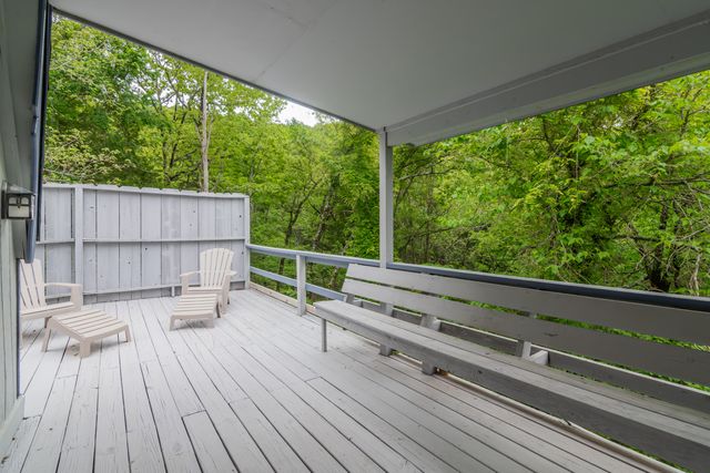 492 Iroquois Lane, Lampe, MO 65681