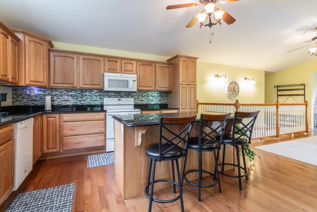 492 Iroquois Lane, Lampe, MO 65681