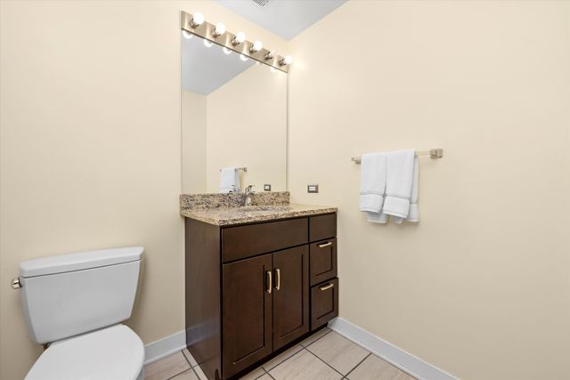 811 W 15th Place 709, Chicago, IL 60608