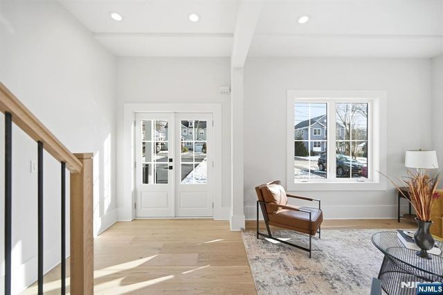 8 Montgomery Road, Livingston, NJ 07039