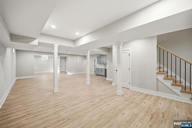 8 Montgomery Road, Livingston, NJ 07039